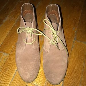 Steve Madden suede shoes